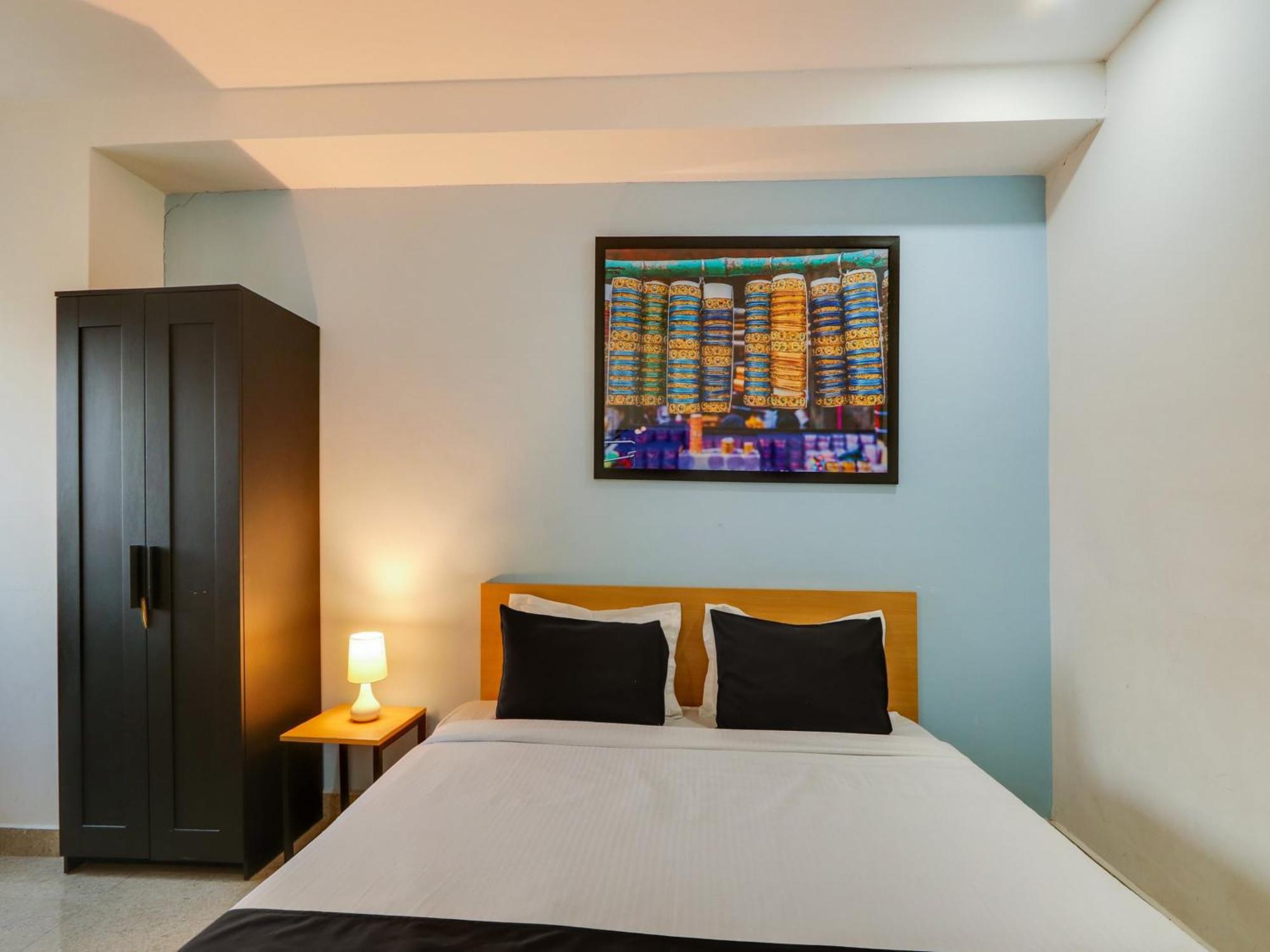 Super Townhouse Qualia Prime Hotel Near Nexus Mall Hyderabad Eksteriør billede