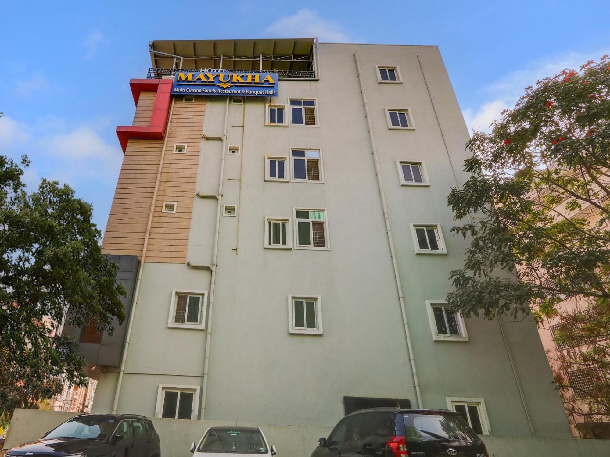 Super Townhouse Qualia Prime Hotel Near Nexus Mall Hyderabad Eksteriør billede