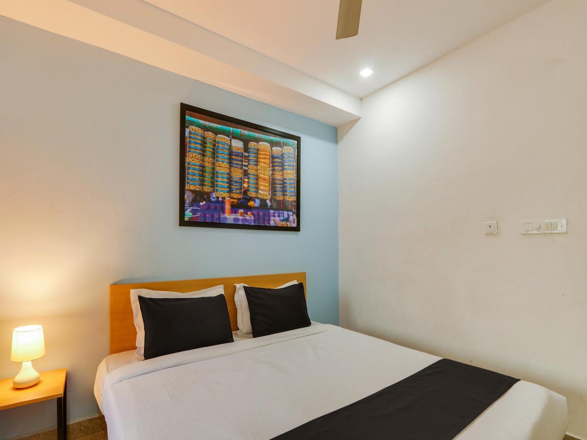 Super Townhouse Qualia Prime Hotel Near Nexus Mall Hyderabad Eksteriør billede